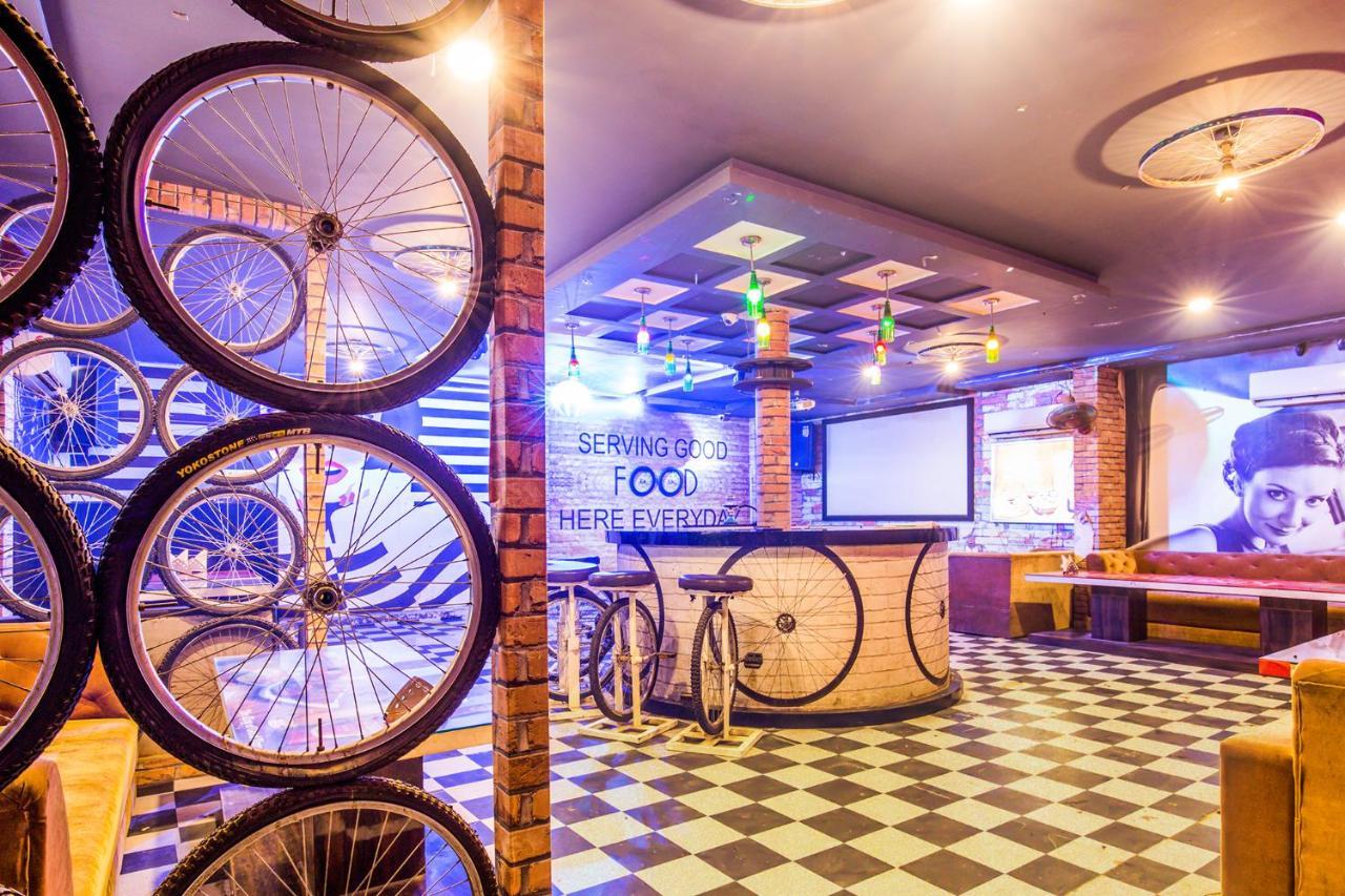 Fabhotel Star Of Taj Restobar Fatehabad Road Agra (Uttar Pradesh) Exterior foto